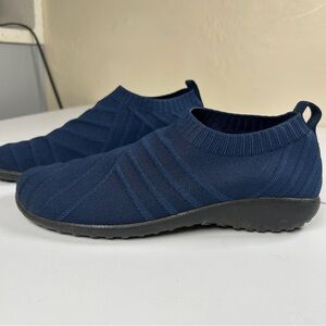 Naot Woman Okahu Vegan Navy Knit Slip-On Sneakers Size 9-9.5 (EU 40)